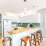 Romar Place By Meyer Vacation Rentals