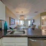 Fantastic Condo With Views Of The Cotton Bayou