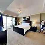 Wharf 810