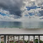 Regency Isle 609