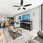 Phoenix East 904