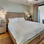 Pelican Pointe #606