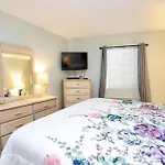 Emerald Skye 11