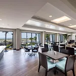 The Island House Hotel A Doubletree By Hilton