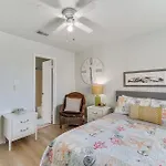Orange Beach Condo Walk To Waterfront Park!