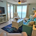 Romar Place 1104
