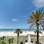 Pelican Pointe By Meyer Vacation Rentals
