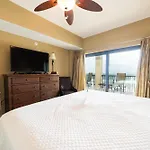 The Palms 401