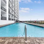 Palms 404- 4Th Floor Corner Unit Beach