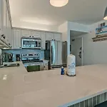 Romar Place 806