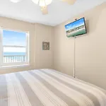 Tradewinds 906