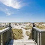 Halekaii 2 Gulf Front W-Private Pool, Great Location! Alvacationrentals
