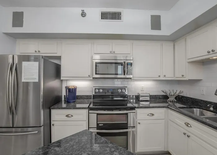 Pelican Pointe 506 By Vacation Homes Collection