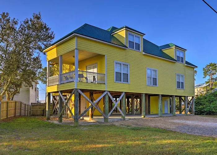 Orange Beach Family Duplex With Deck Less Than 1 Mi To Shore