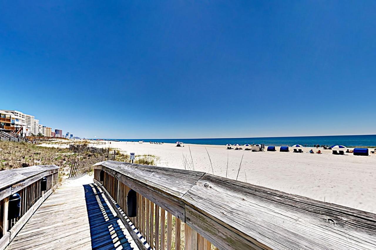 Beach-view Tradewinds Retreat, Beachside Pool * Orange Beach