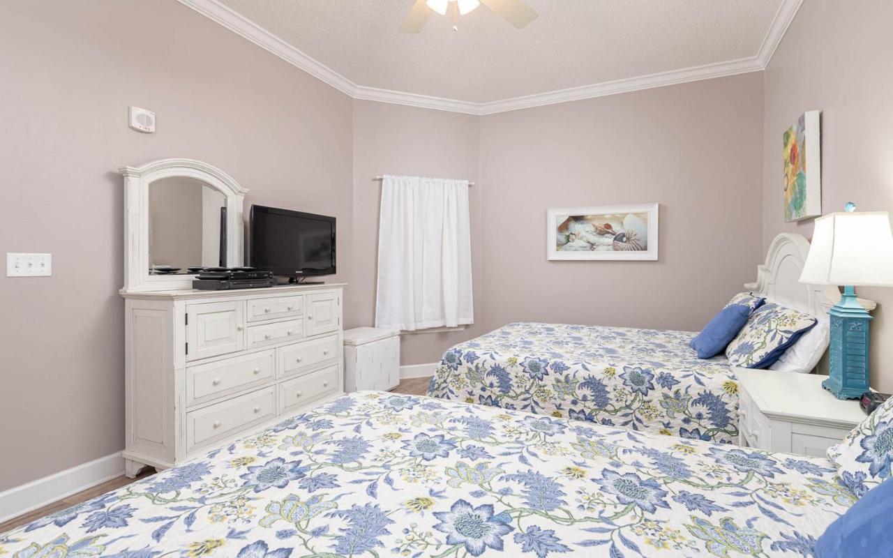 Holiday home Phoenix West By Brett-robinson Vacations