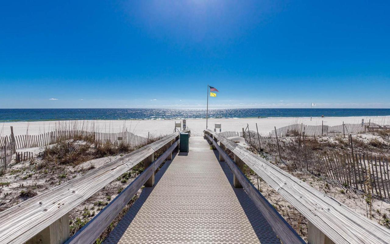 Holiday home Phoenix West By Brett-robinson Vacations