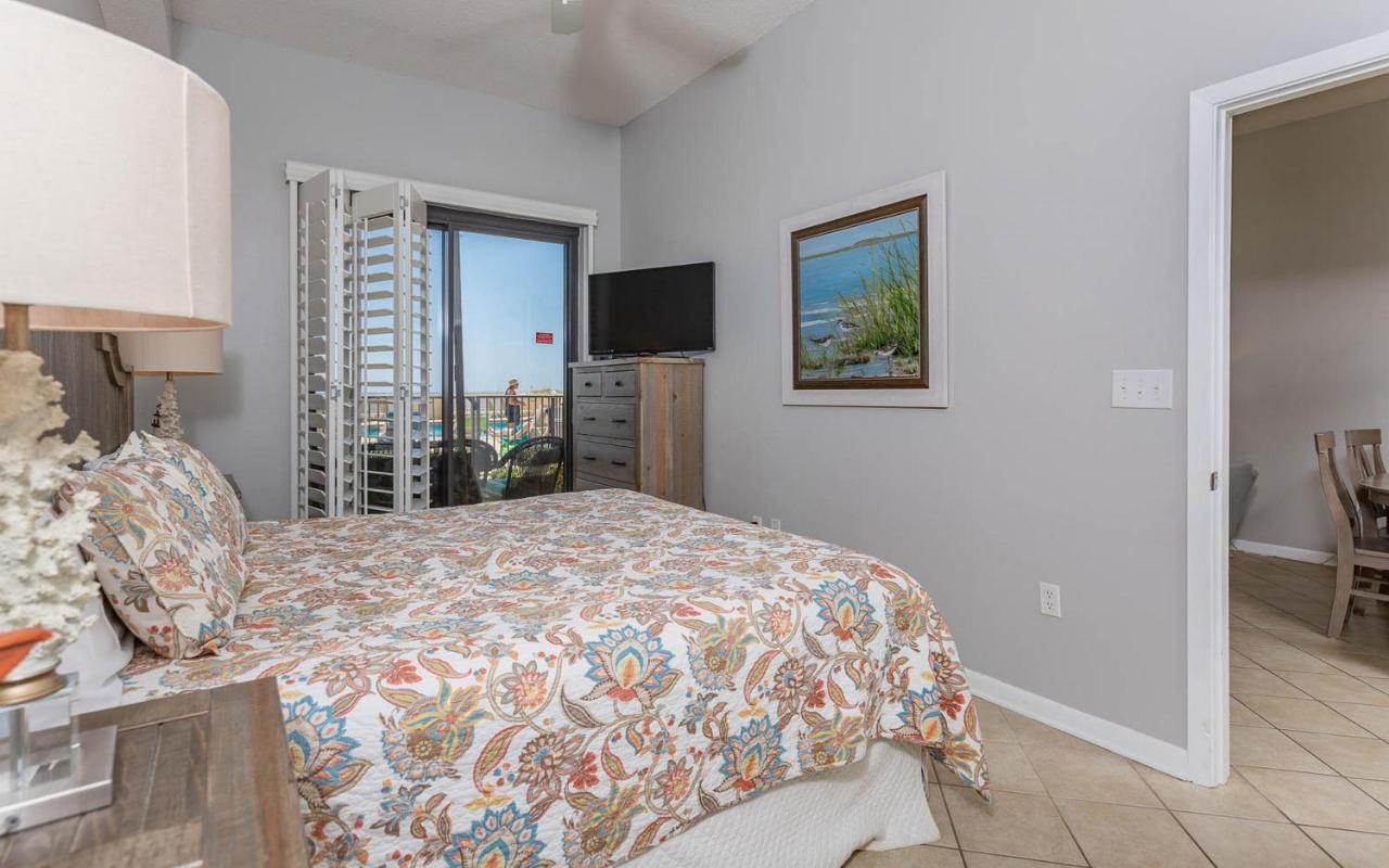 Holiday home Phoenix V By Brett-robinson Vacations