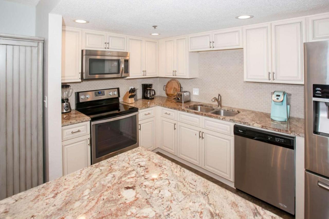Phoenix Vi 305 Orange Beach