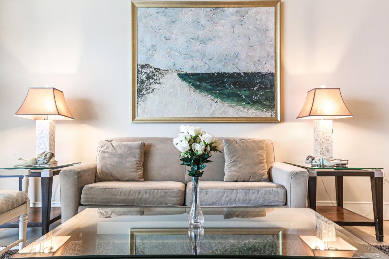 Turquoise Place 1908c Apartment *