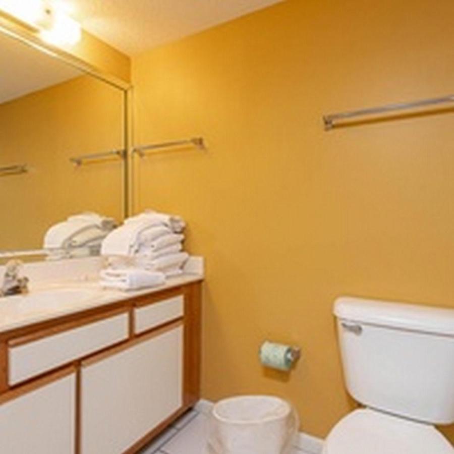 Phoenix Vi By Brett Robinson 4* Orange Beach
