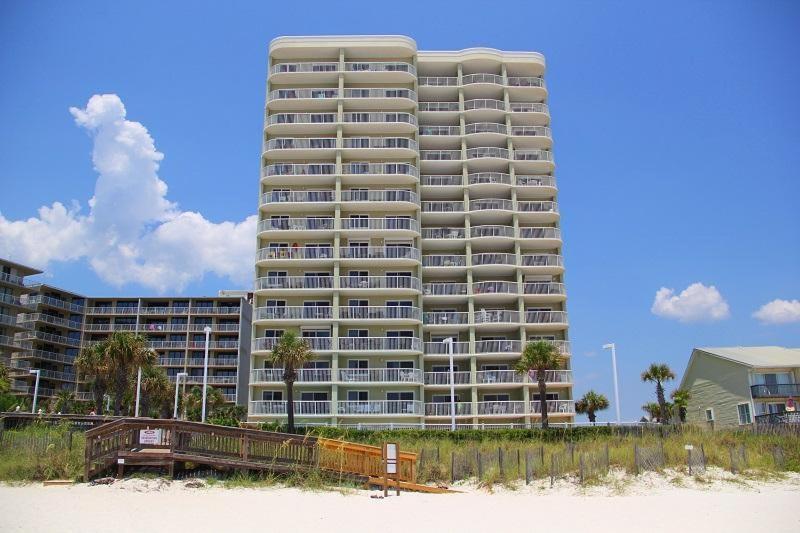 Apartment Tradewinds 302 *