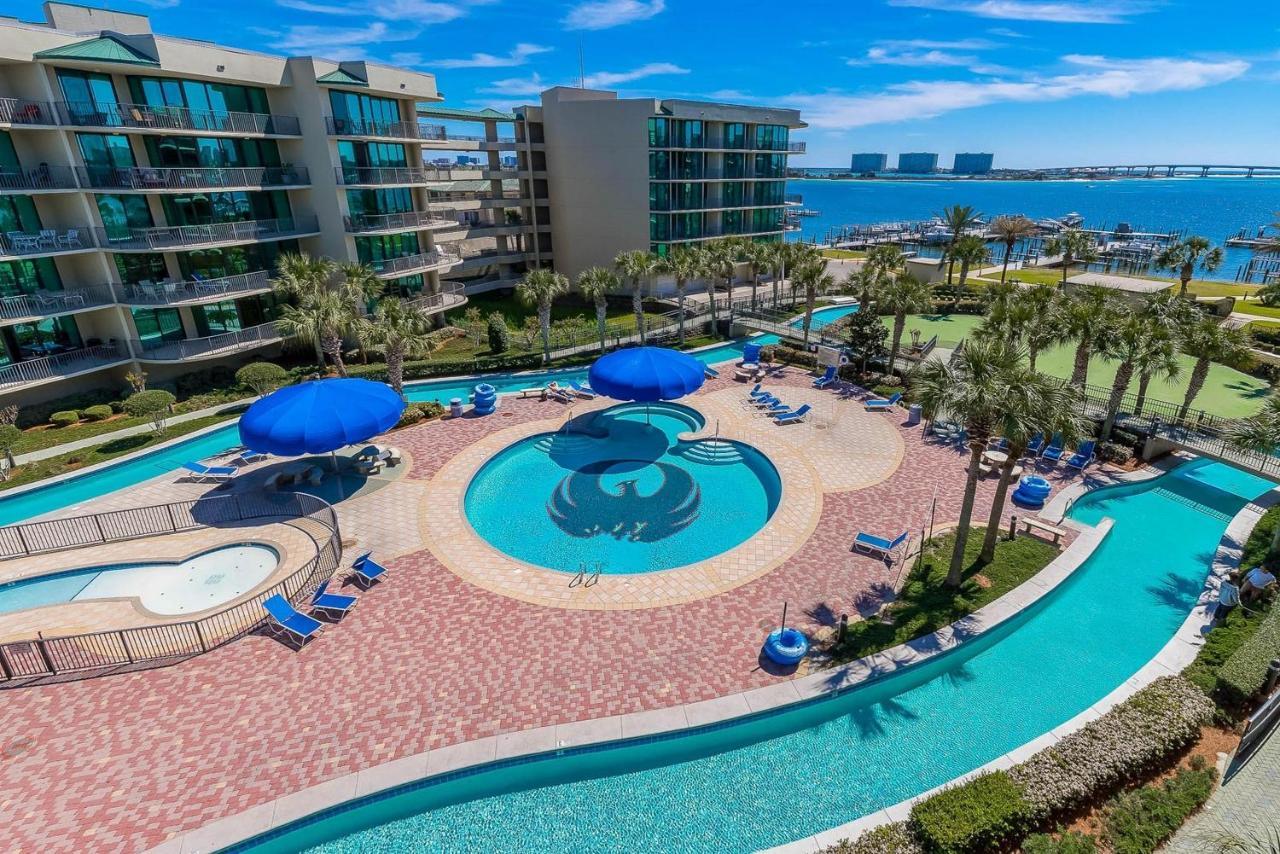 Phoenix On The Bay By Brett Robinson 4*