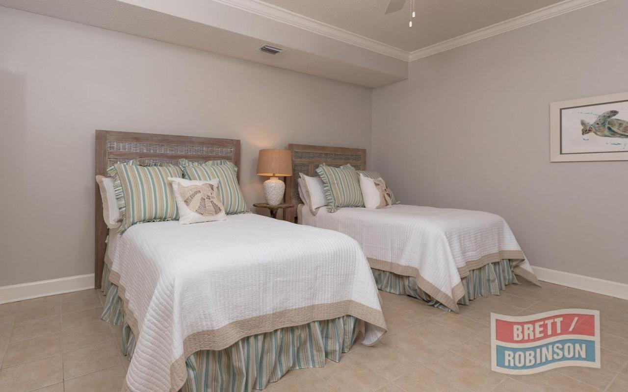 Hotel Phoenix On The Bay 2 By Brett Robinson Vacations Orange Beach