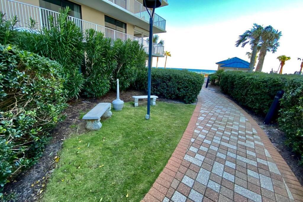 Apartment Corner With Amazing And Pool Views Orange Beach