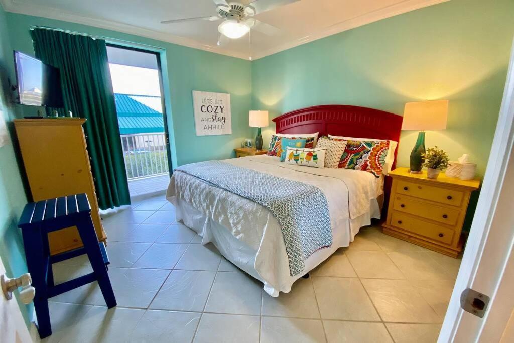 Apartment Corner With Amazing And Pool Views Orange Beach