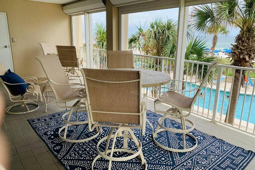 Corner With Amazing And Pool Views Apartment Orange Beach