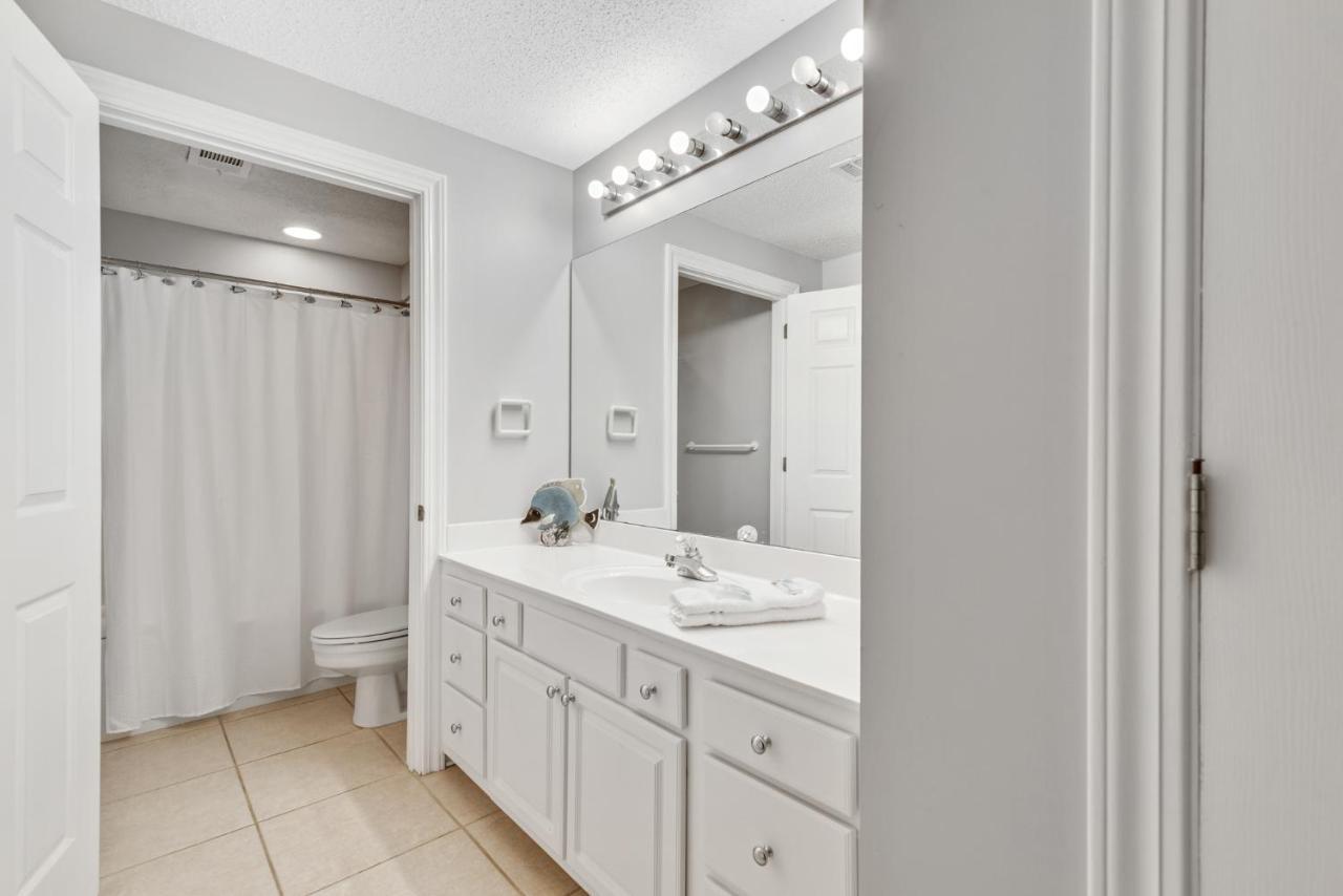 The Enclave 203 Holiday home