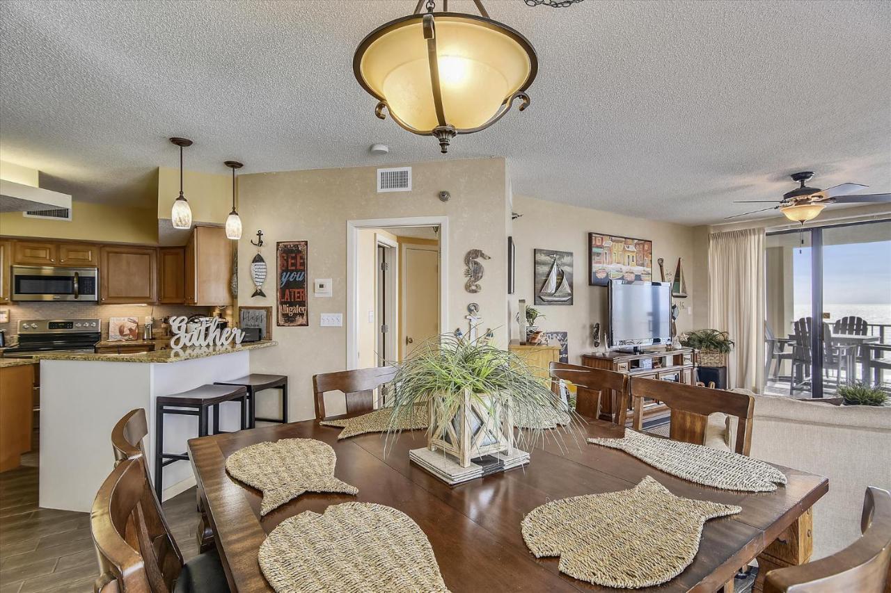 Pelican Pointe 1206