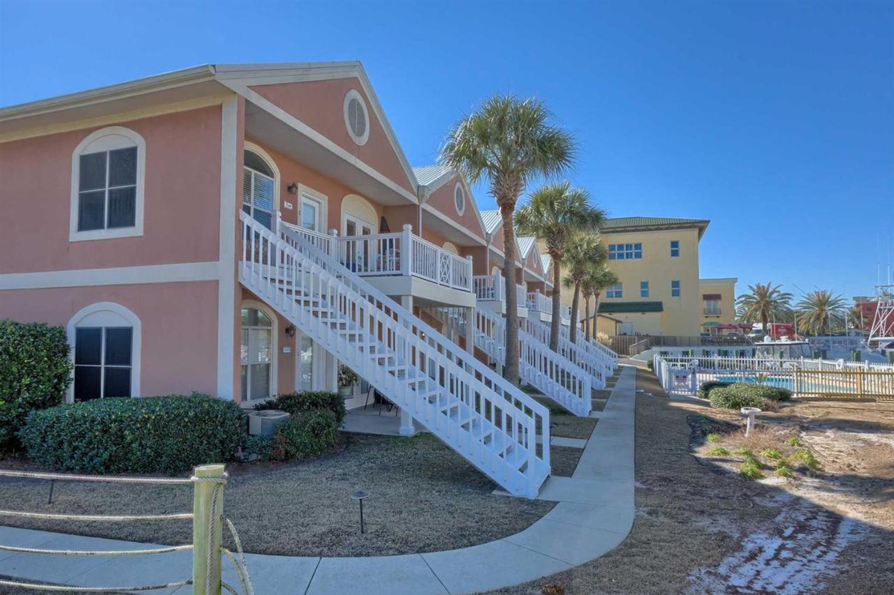 Holiday home Charter Landing