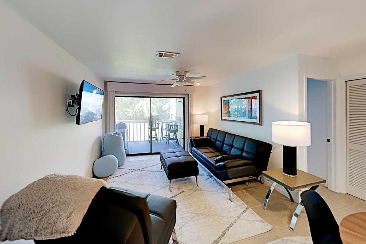 Wolf Bay Villas *