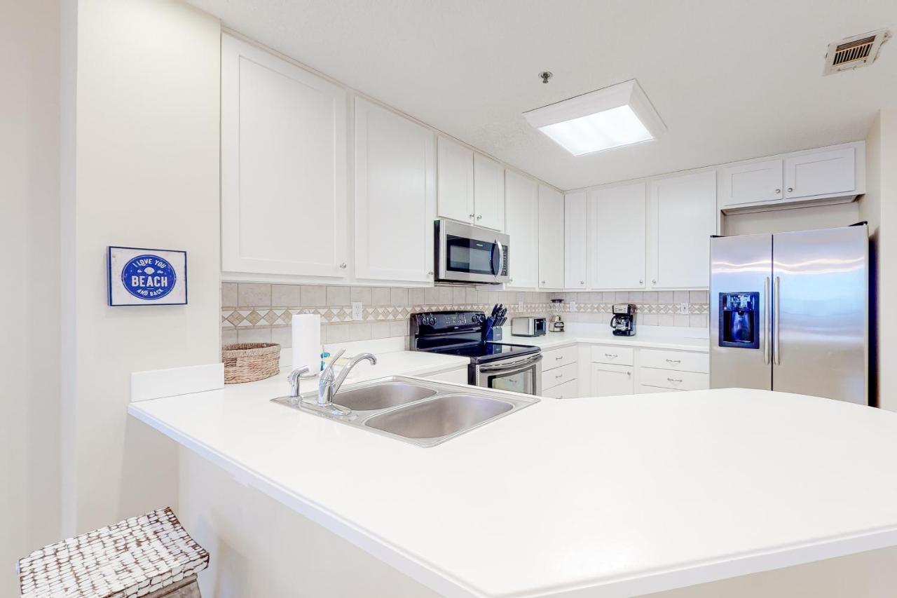 Apartment The Enclave #507 *