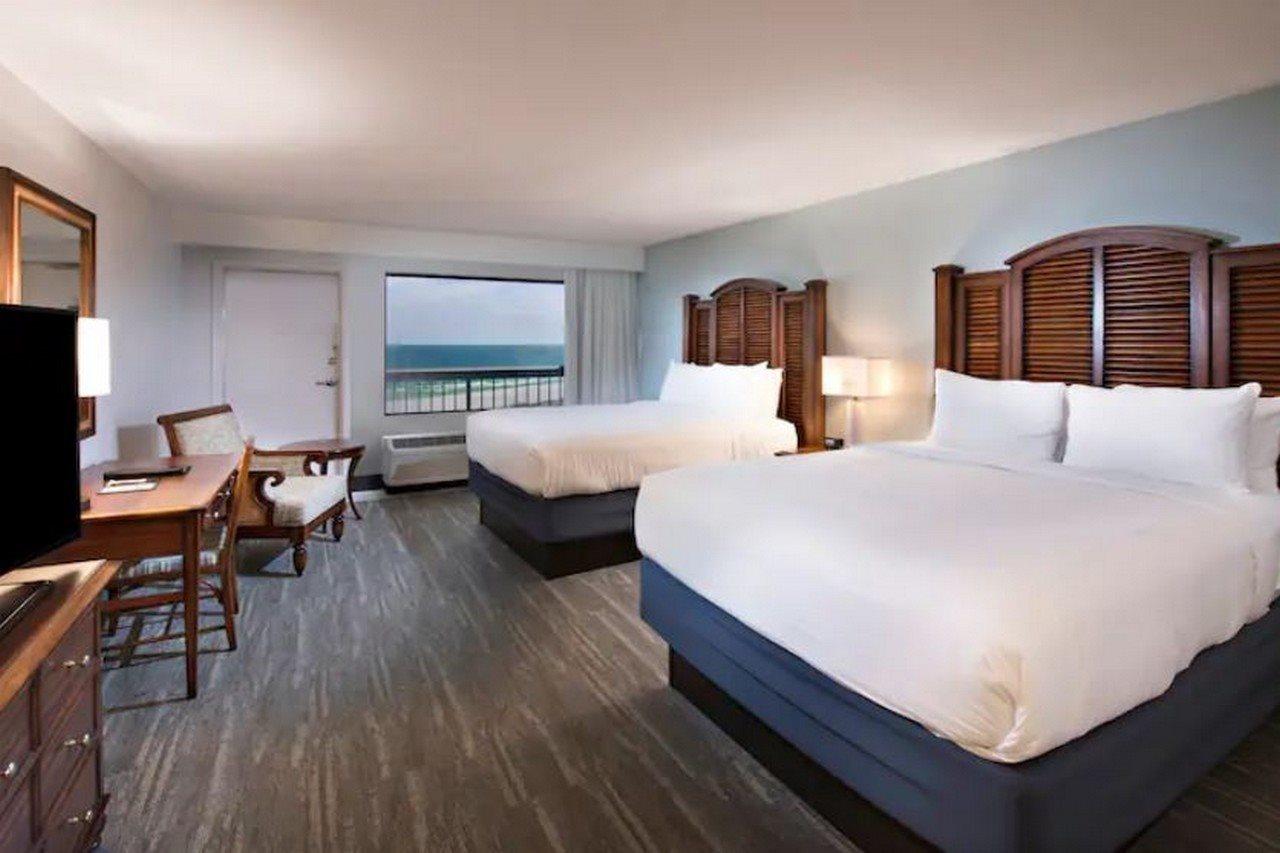 The Island House A Doubletree By Hilton