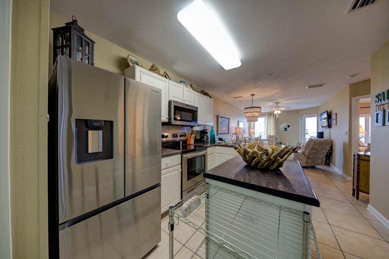 Fantastic With Views Of The Cotton Bayou *