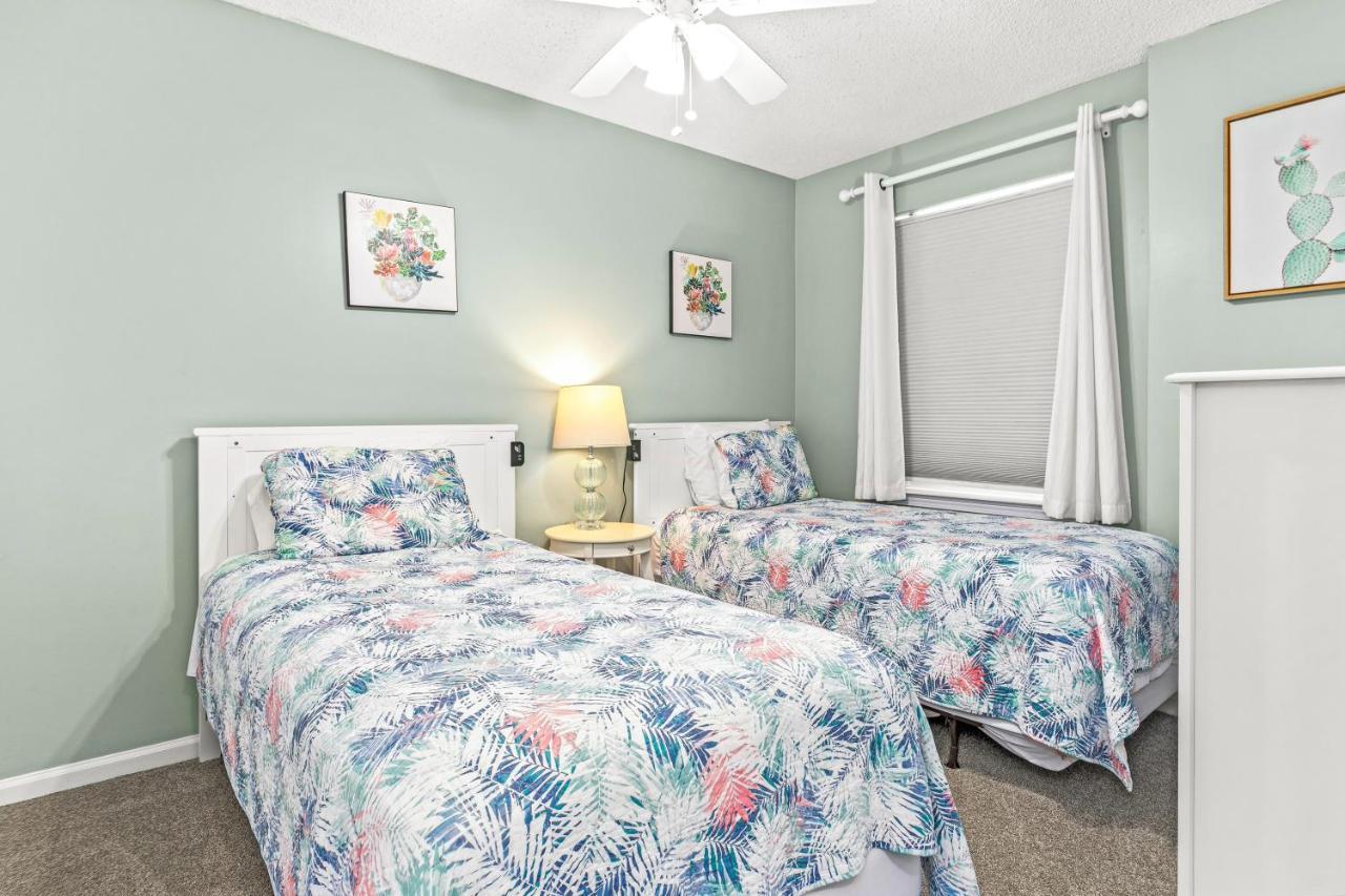 Tradewinds Unit 406 Aparthotel