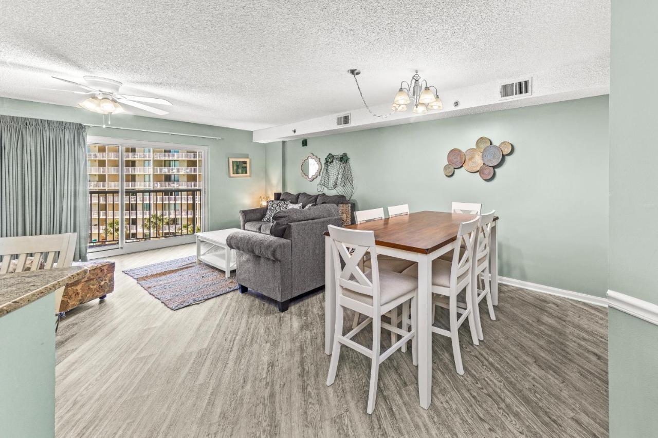 Tradewinds Unit 406 Aparthotel
