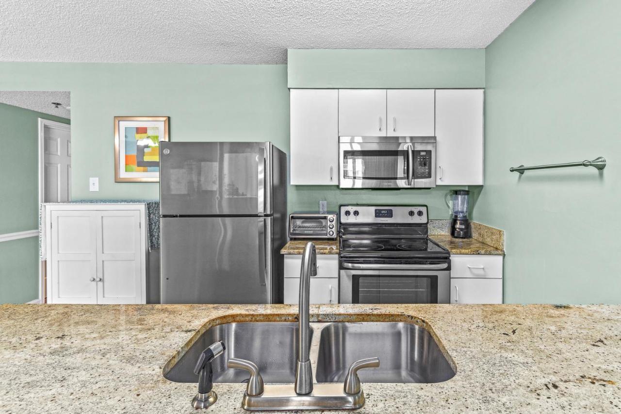 Aparthotel Tradewinds Unit 406