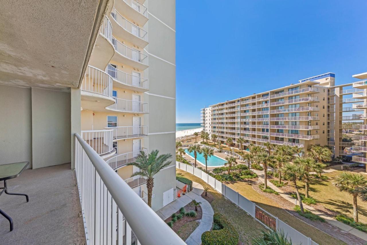 Aparthotel Tradewinds Unit 406