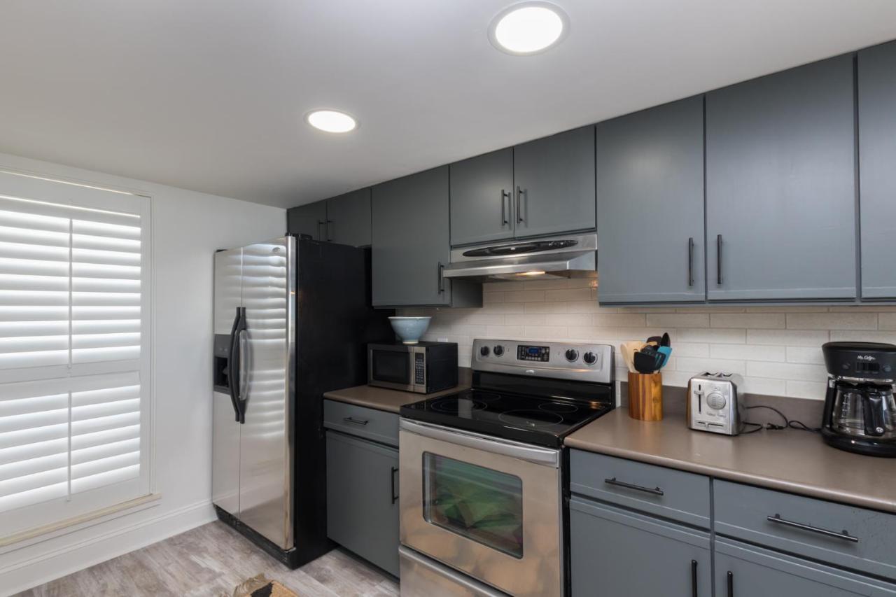 Ole River Hideway, Orange Beach, Updated 2 Bedroom Waterfront Condo, Wind Drift * Orange Beach
