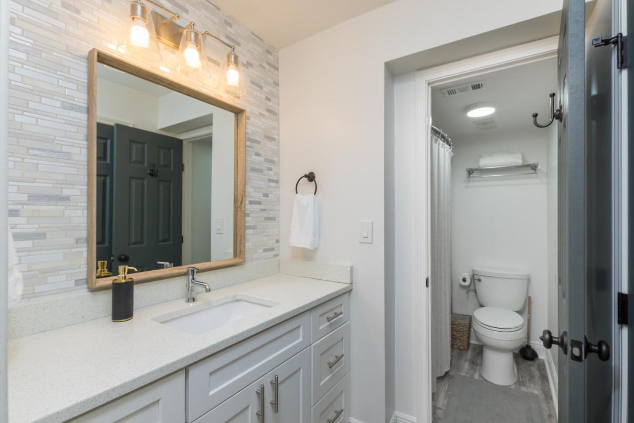 Ole River Hideway, Orange Beach, Updated 2 Bedroom Waterfront Condo, Wind Drift *