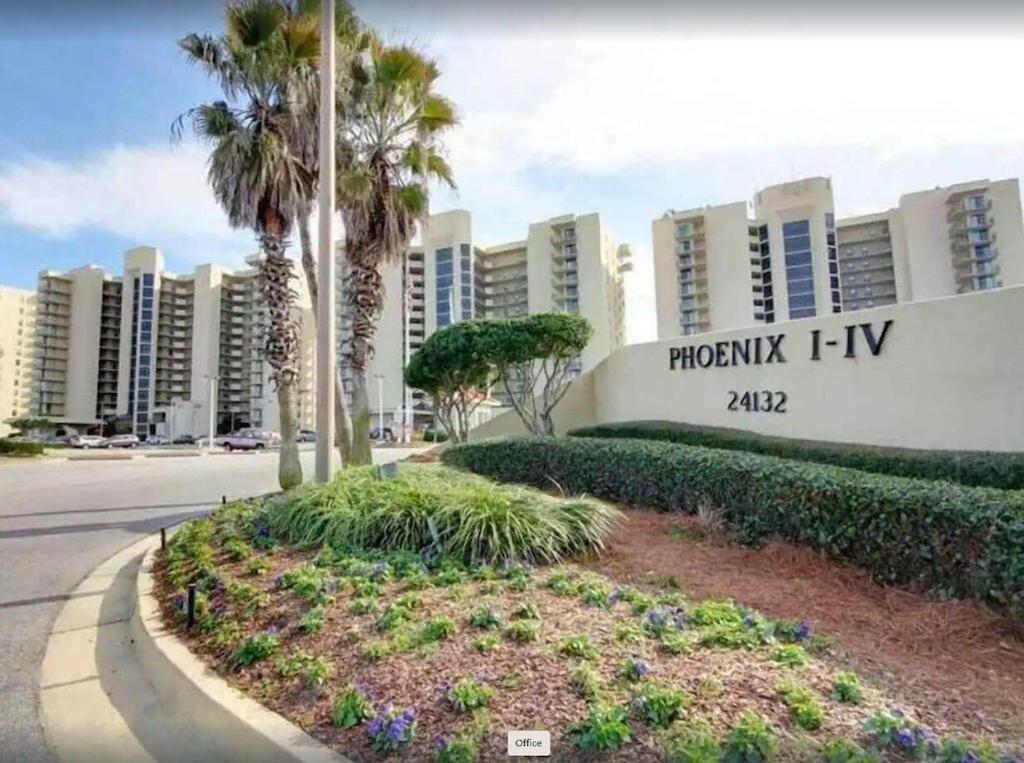 Phoenix 1 Unit 1101