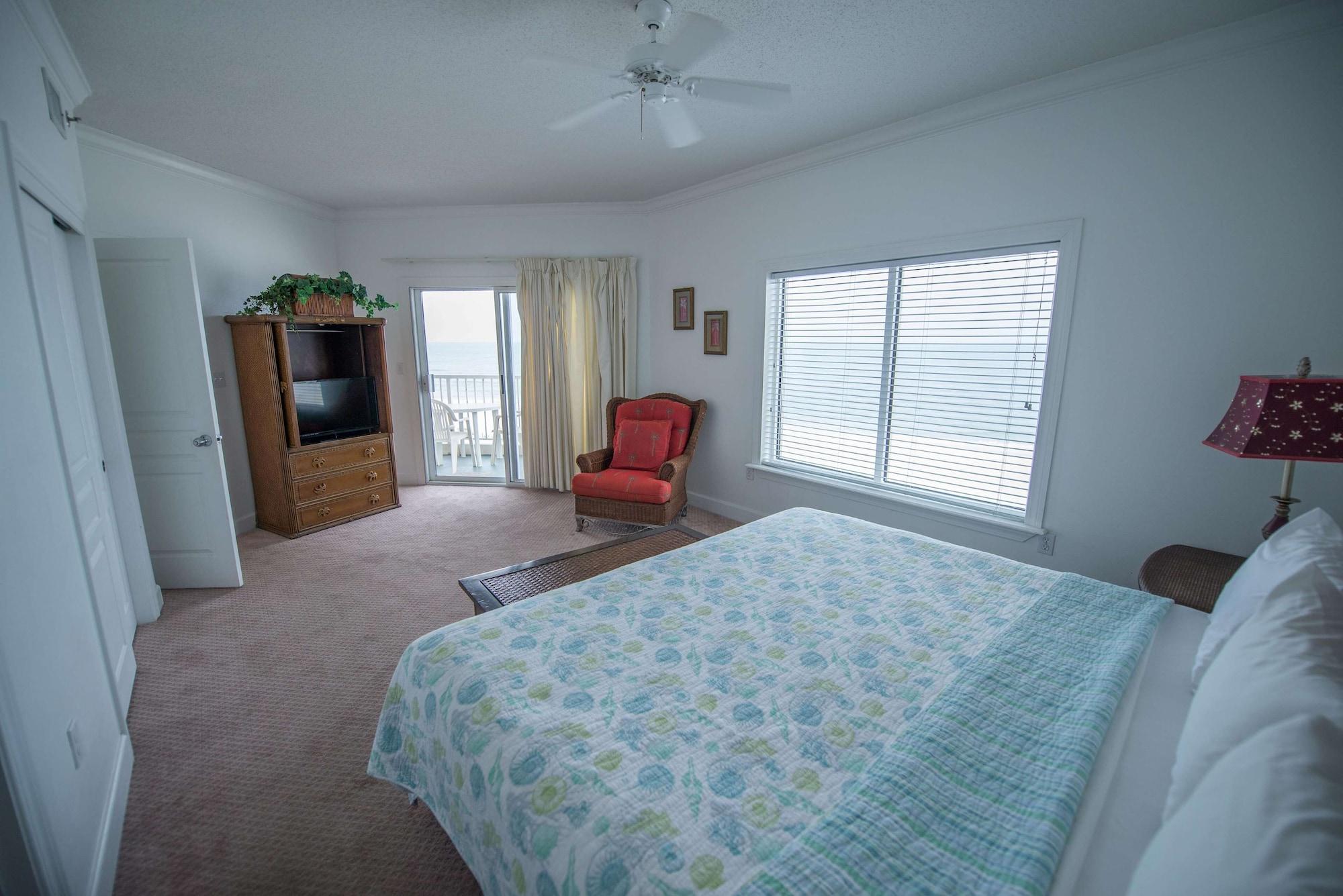 Palm Orange A Ramada By Wyndham Resort Orange Beach