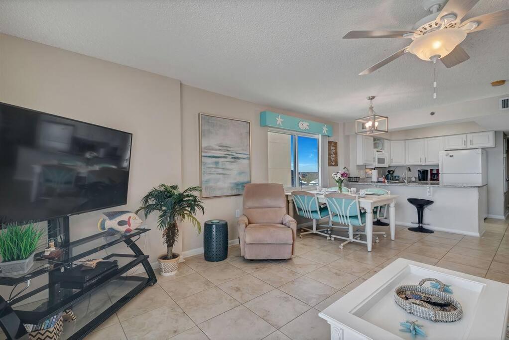 Four Winds 804 - Beachfront 2bd/2ba - Elevator Replacement 4/4 To 5/24 *