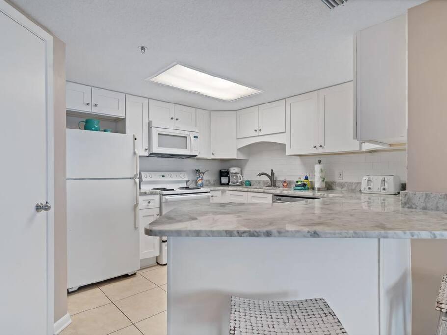 Apartment Phoenix Vi 6512 - Beachfront W/ Beautiful Ocean Views! Orange Beach