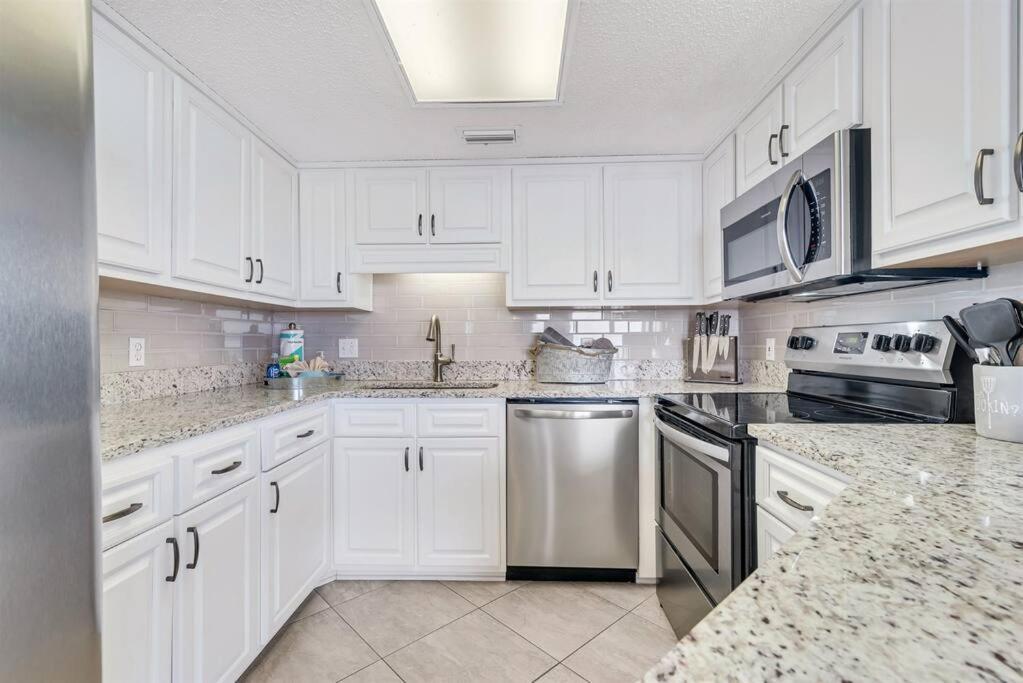 Phoenix V 211 - Beachfront W/ Kids Splash Pad! Orange Beach