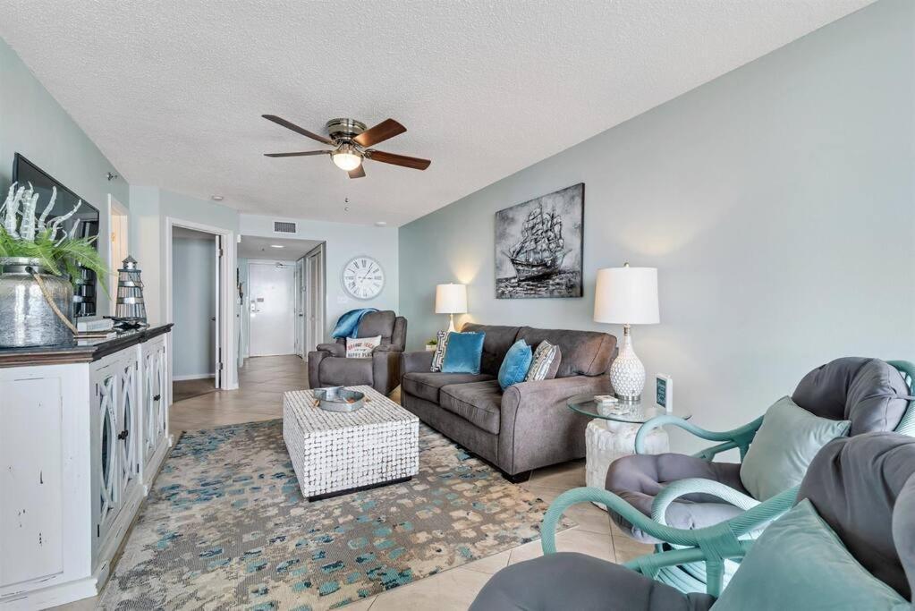 Phoenix V 211 - Beachfront W/ Kids Splash Pad! Apartment *